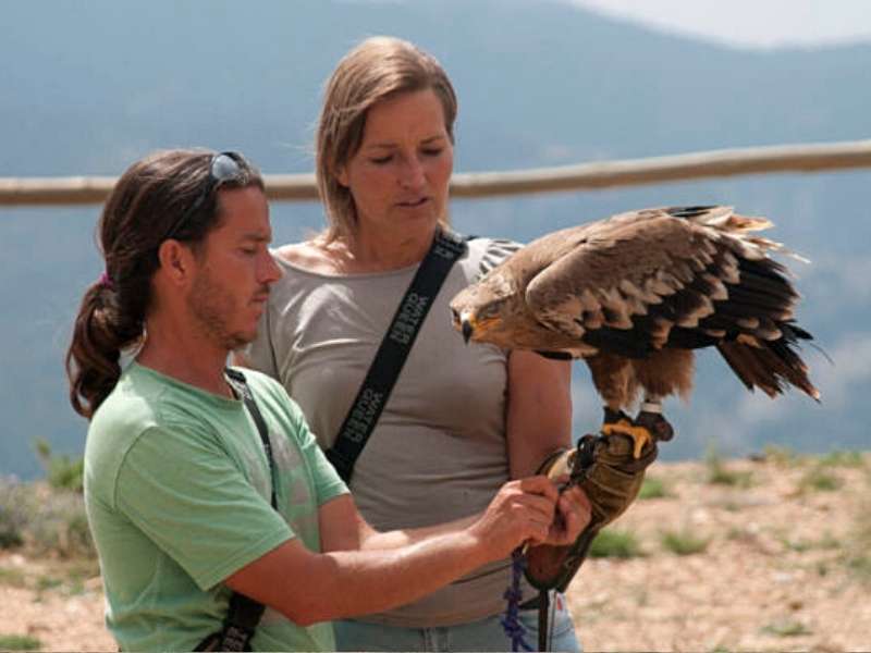 Stania Kuspertova y Eloi Arenas, los fundadores del Zoo de los Pirineos.